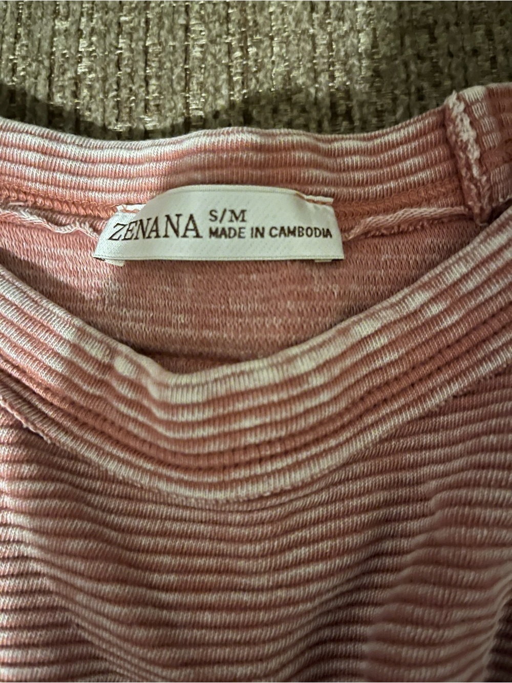 Zenana Outfitters Pink Ribbed Sweatshirt Size S/M